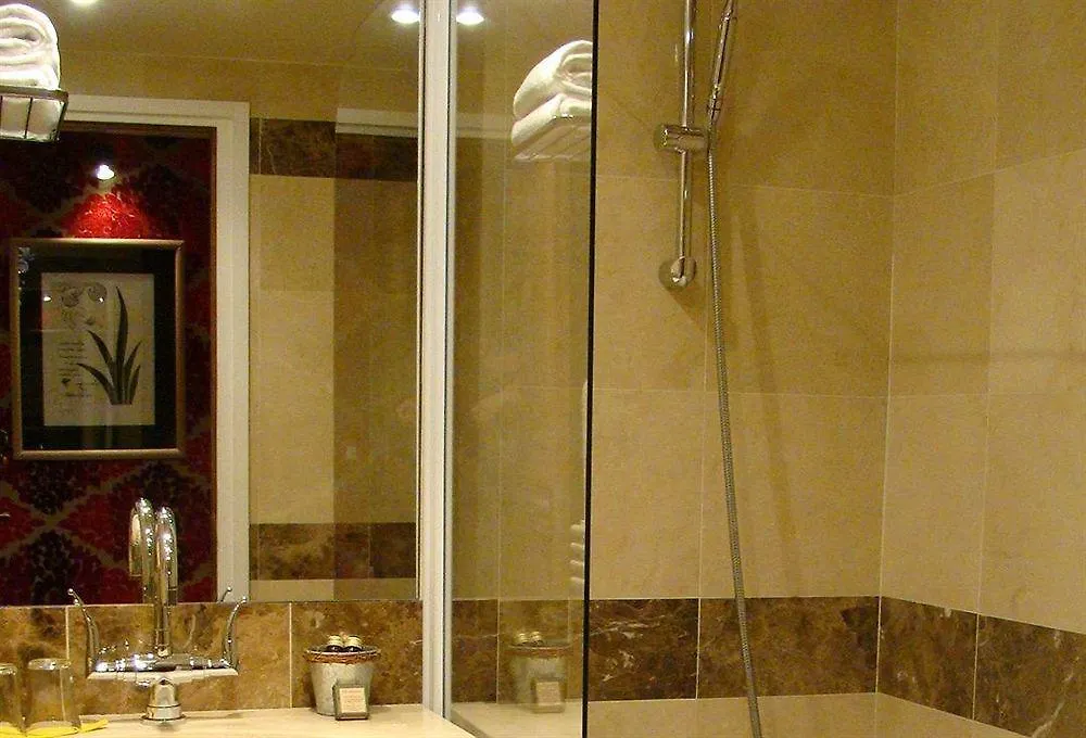 فندق برينس دي كونديه باريس فرنسا